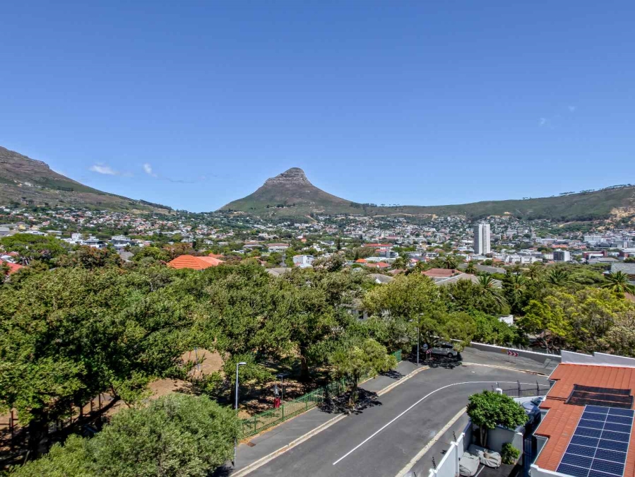 To Let 2 Bedroom Property for Rent in Vredehoek Western Cape